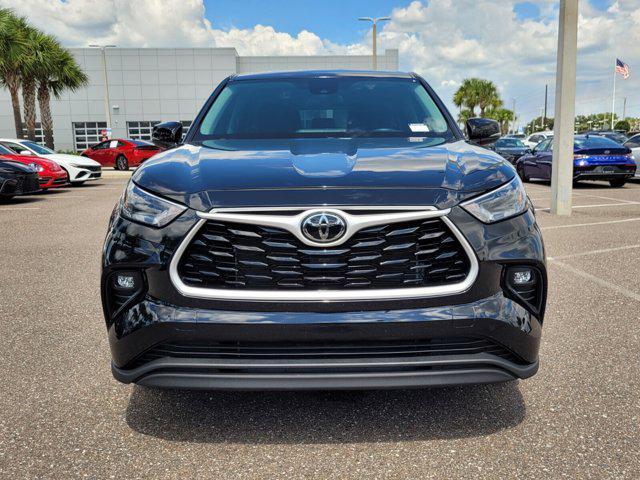 used 2024 Toyota Highlander car, priced at $38,599