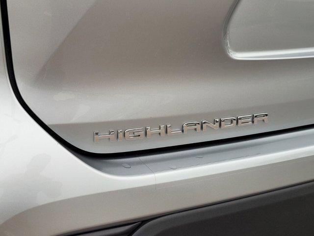 used 2024 Toyota Highlander car, priced at $43,900