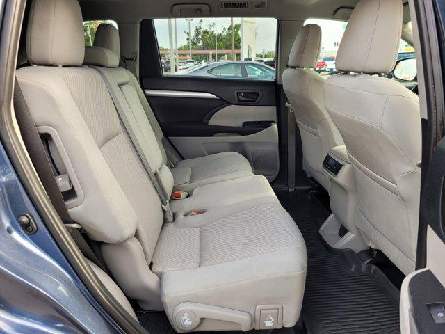 used 2019 Toyota Highlander car, priced at $17,250