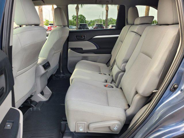 used 2019 Toyota Highlander car, priced at $17,250