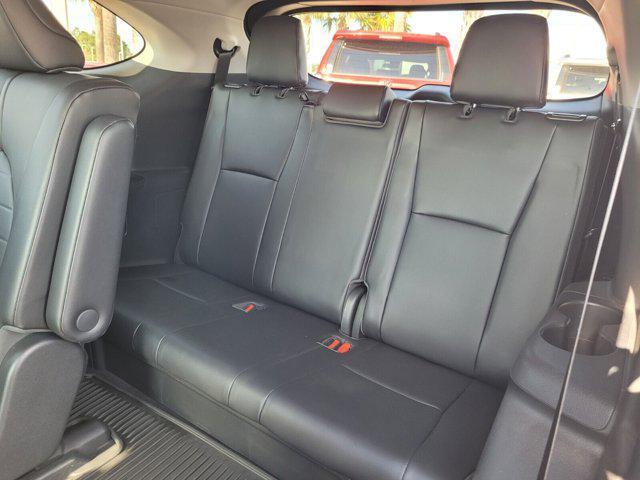 used 2020 Toyota Highlander car, priced at $27,315