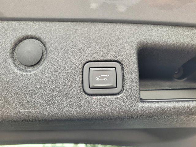 used 2024 Chevrolet Equinox car, priced at $22,000
