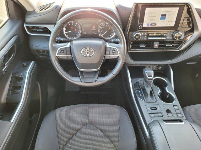 used 2023 Toyota Highlander car, priced at $33,579