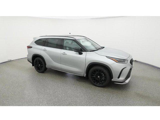 new 2025 Toyota Highlander car, priced at $51,741
