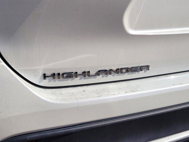 used 2021 Toyota Highlander car, priced at $29,434