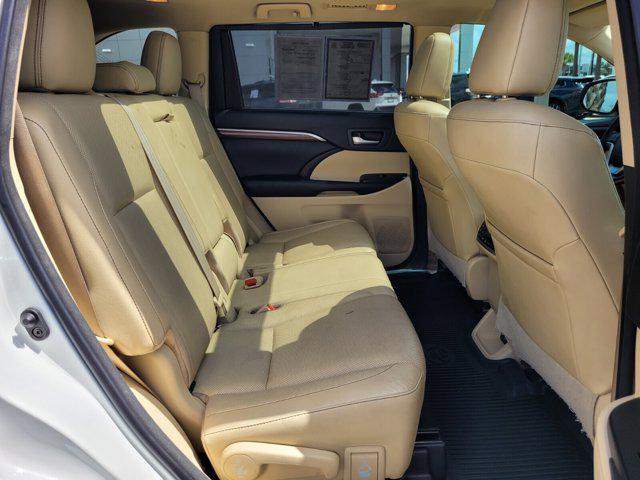 used 2018 Toyota Highlander car, priced at $20,900