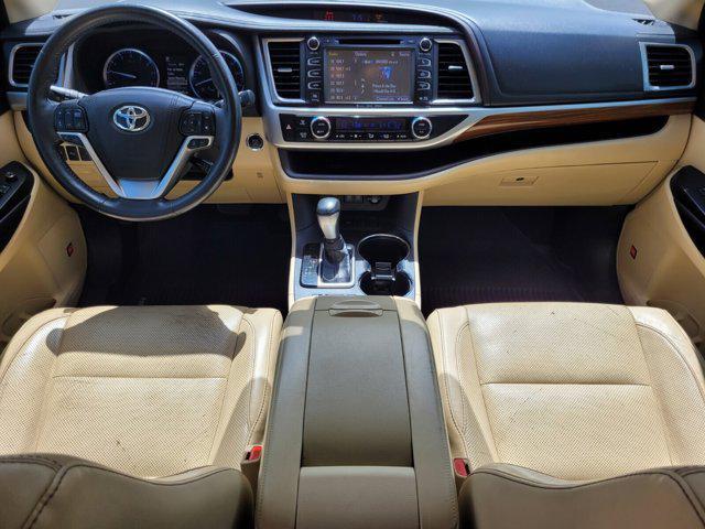used 2018 Toyota Highlander car, priced at $20,900