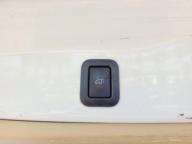 used 2018 Toyota Highlander car, priced at $20,900
