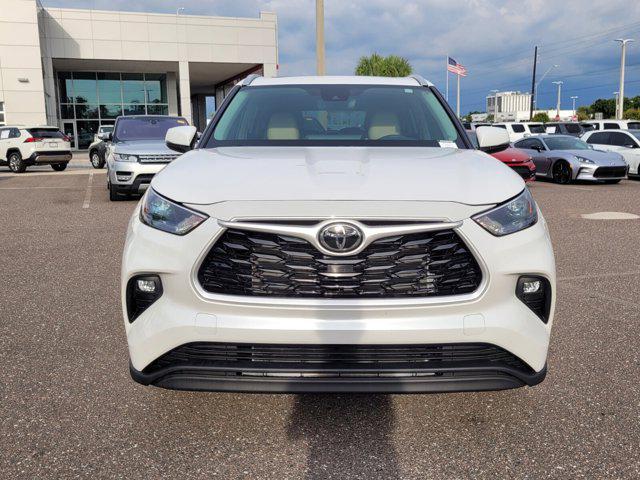 used 2024 Toyota Highlander car, priced at $42,999