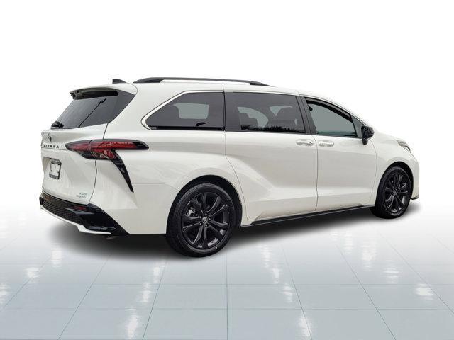 used 2022 Toyota Sienna car, priced at $44,400