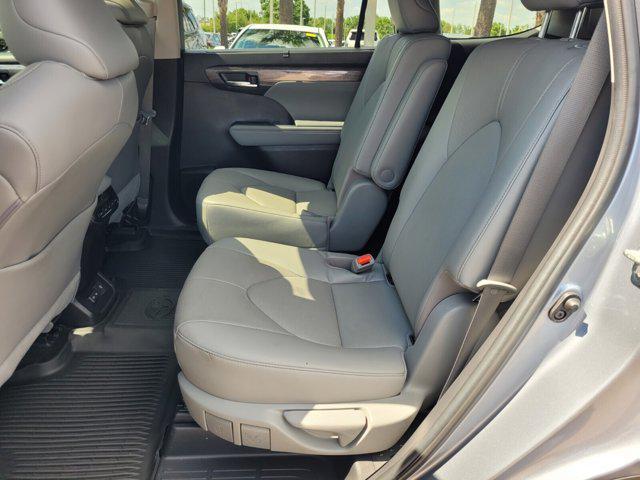 used 2023 Toyota Highlander car, priced at $33,100