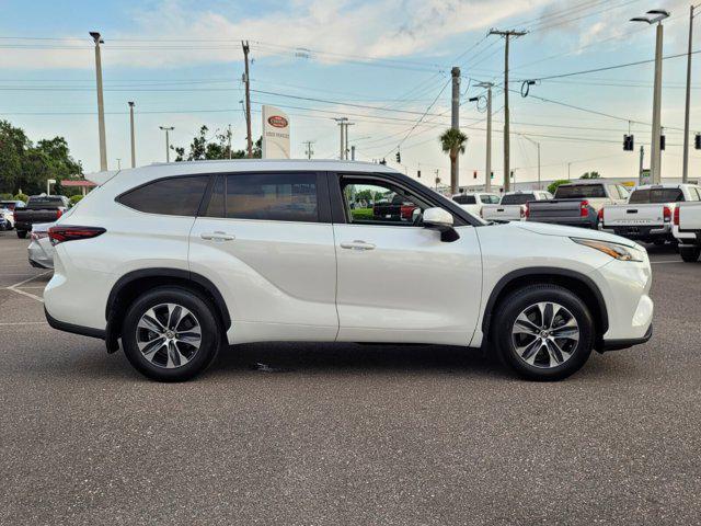used 2024 Toyota Highlander car, priced at $42,690