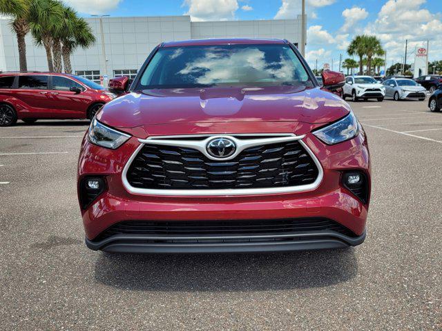 used 2023 Toyota Highlander car, priced at $33,890