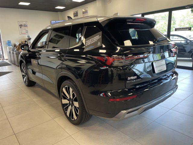 new 2025 Mitsubishi Outlander car, priced at $43,655