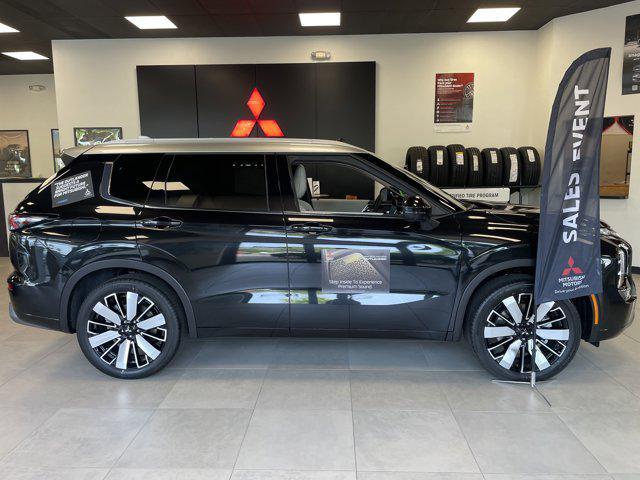 new 2025 Mitsubishi Outlander car, priced at $43,655