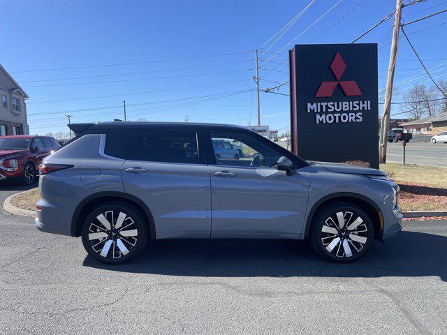 new 2025 Mitsubishi Outlander car, priced at $44,430