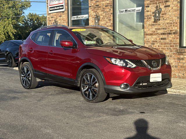 used 2019 Nissan Rogue Sport car, priced at $18,000