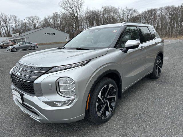 new 2024 Mitsubishi Outlander car, priced at $35,895