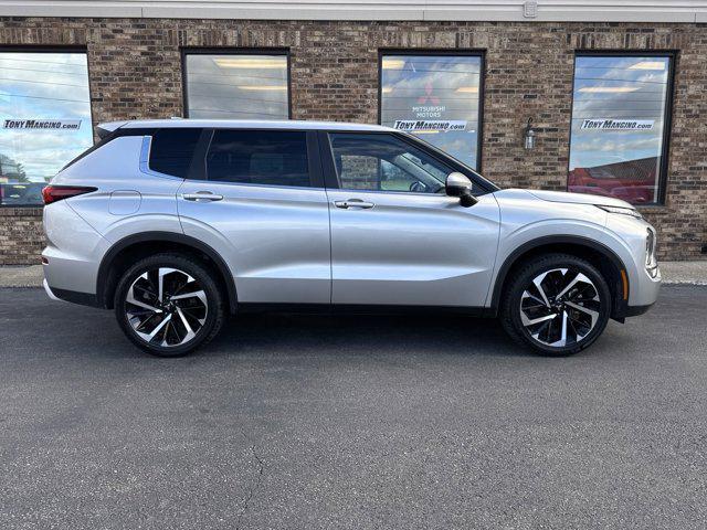 used 2023 Mitsubishi Outlander car, priced at $26,900