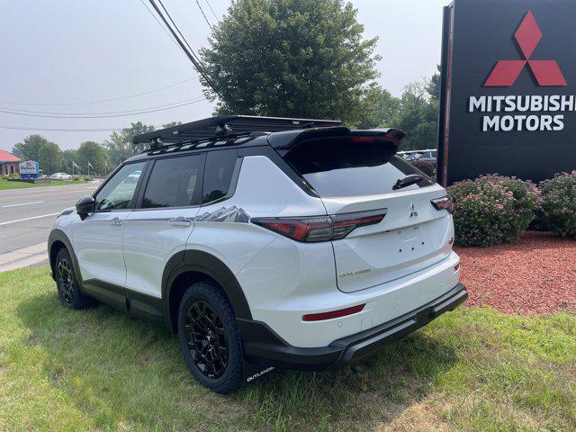 new 2025 Mitsubishi Outlander car, priced at $42,175