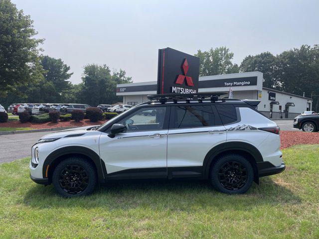 new 2025 Mitsubishi Outlander car, priced at $42,175