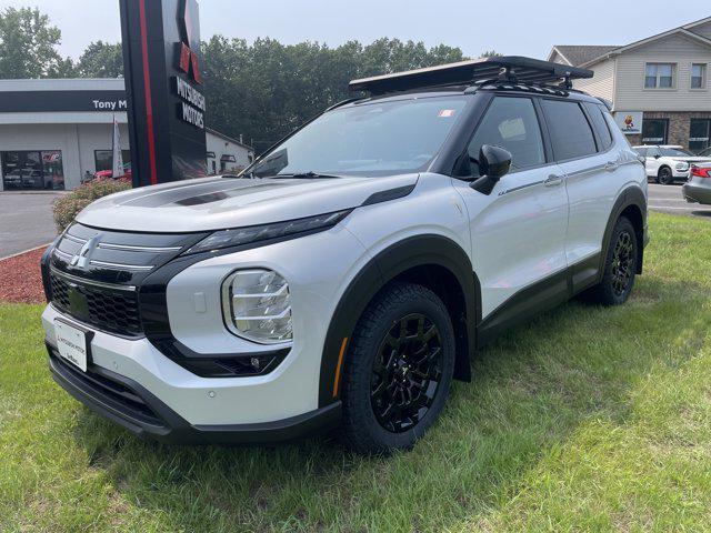 new 2025 Mitsubishi Outlander car, priced at $42,175