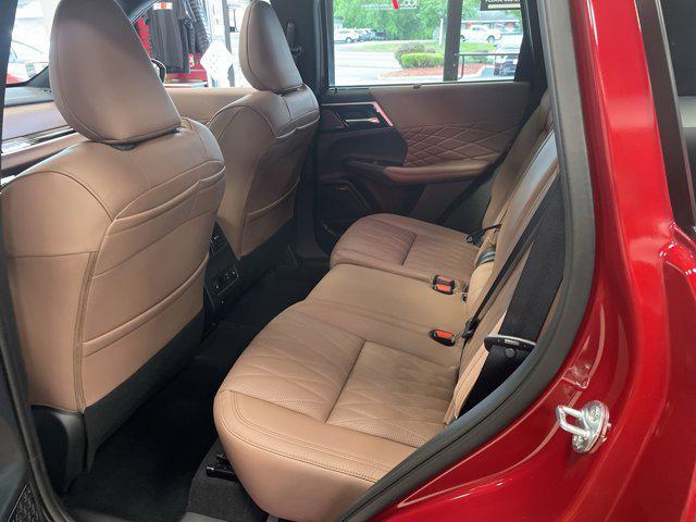 new 2025 Mitsubishi Outlander car, priced at $43,725