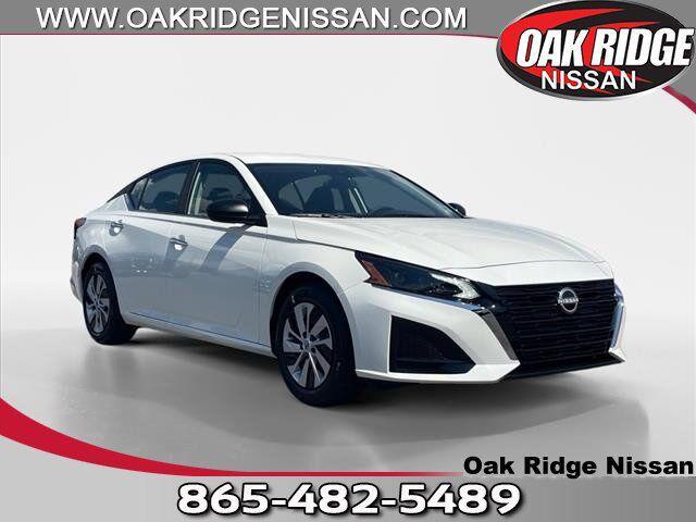 new 2025 Nissan Altima car, priced at $25,552