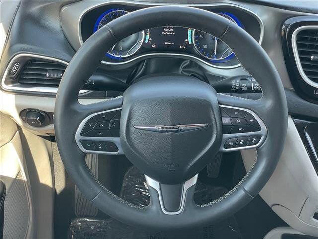 used 2022 Chrysler Pacifica car, priced at $27,995