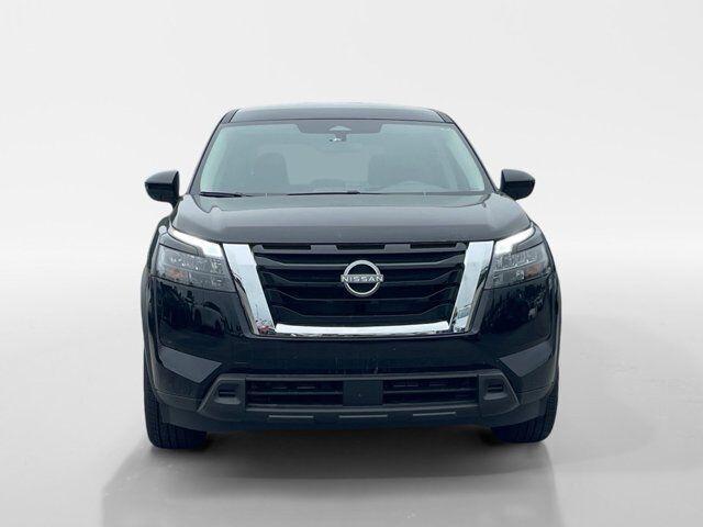 new 2025 Nissan Pathfinder car, priced at $37,169