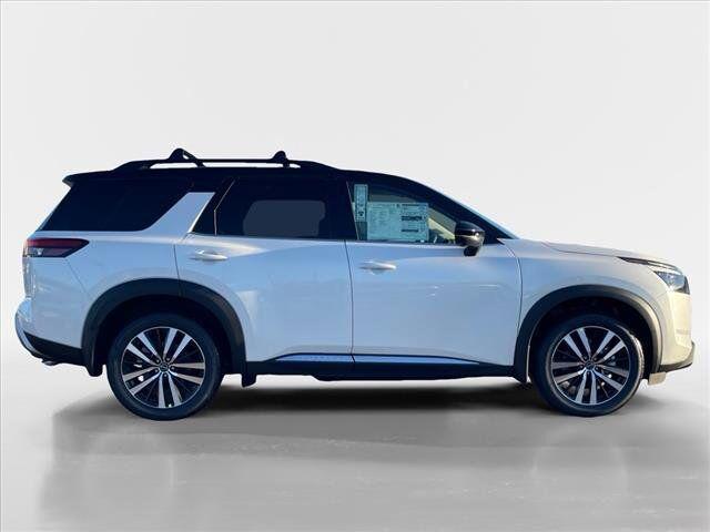 new 2025 Nissan Pathfinder car, priced at $50,181
