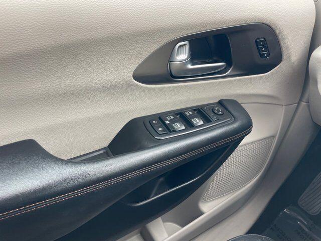 used 2020 Chrysler Pacifica car, priced at $24,995