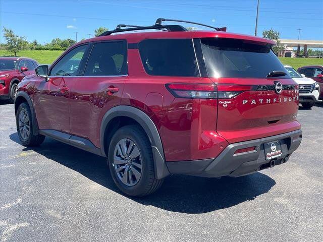 new 2024 Nissan Pathfinder car, priced at $37,171