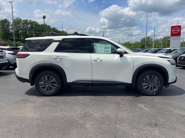 new 2024 Nissan Pathfinder car, priced at $37,413