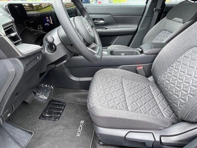 new 2025 Nissan Kicks car, priced at $25,518