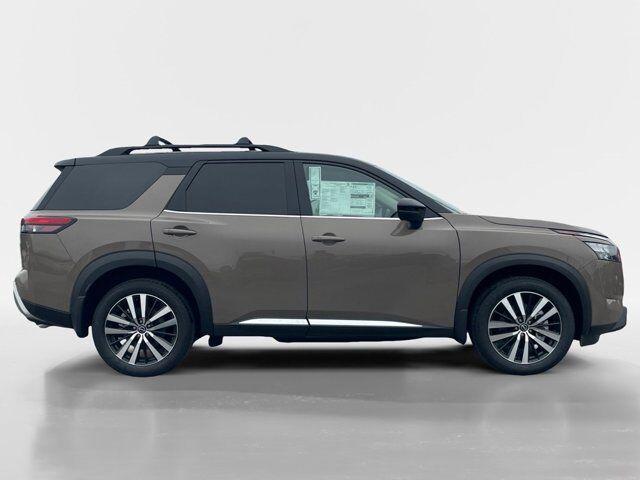 new 2025 Nissan Pathfinder car, priced at $50,223