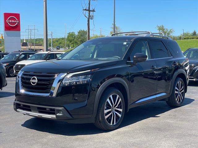 new 2024 Nissan Pathfinder car, priced at $45,930