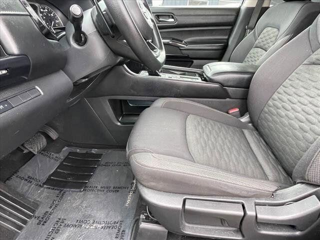 used 2022 Nissan Pathfinder car, priced at $25,995