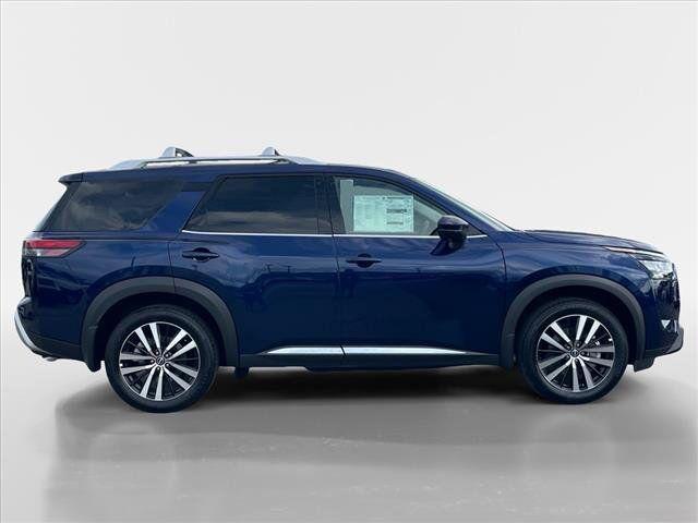 new 2024 Nissan Pathfinder car, priced at $46,344