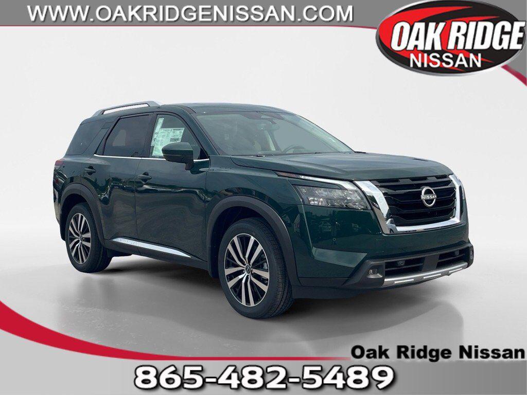 new 2025 Nissan Pathfinder car, priced at $48,847
