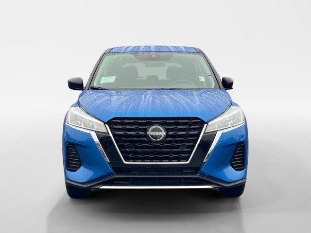 new 2025 Nissan Kicks car, priced at $23,071