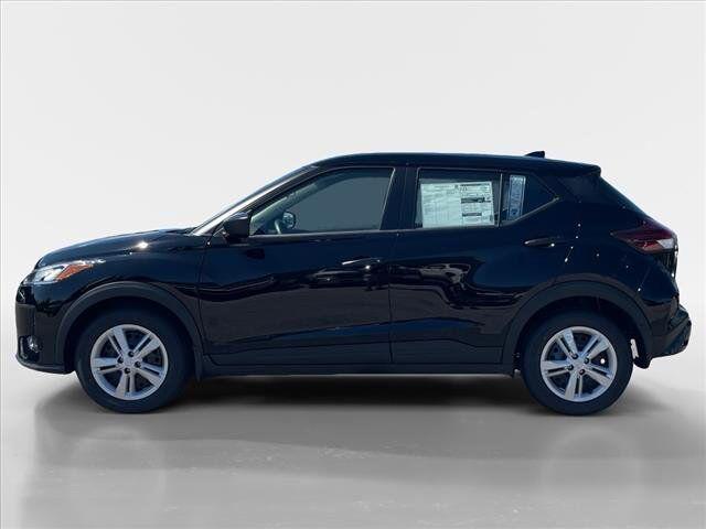 new 2025 Nissan Kicks car, priced at $23,071