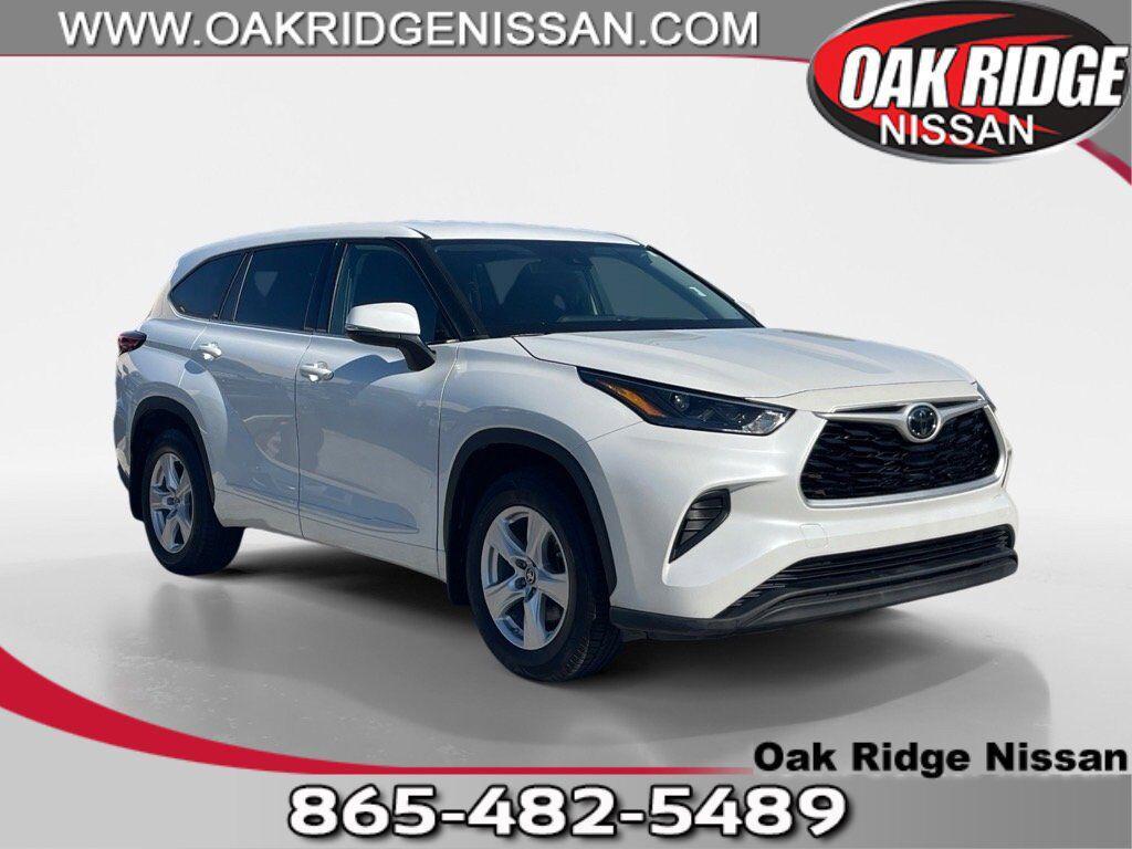used 2022 Toyota Highlander car, priced at $32,995