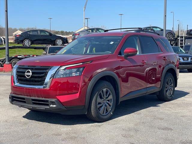 new 2024 Nissan Pathfinder car, priced at $37,171