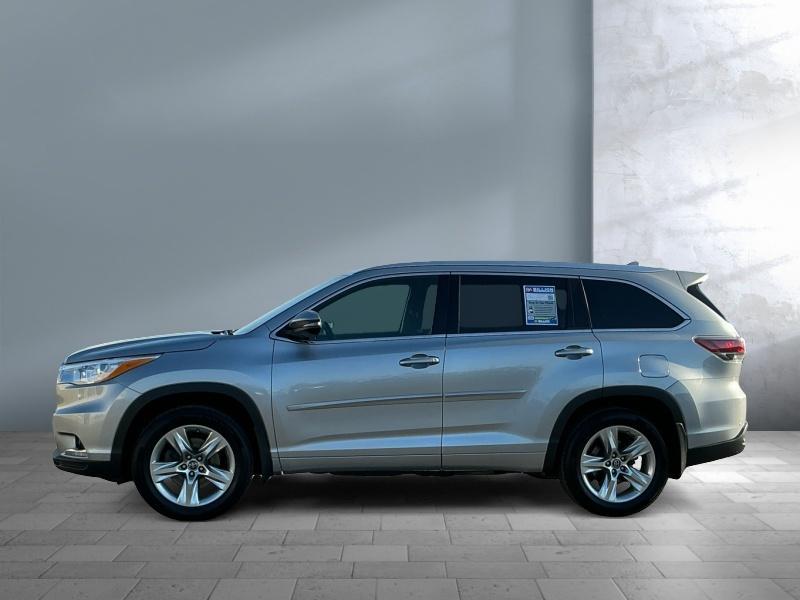 used 2016 Toyota Highlander car, priced at $21,995