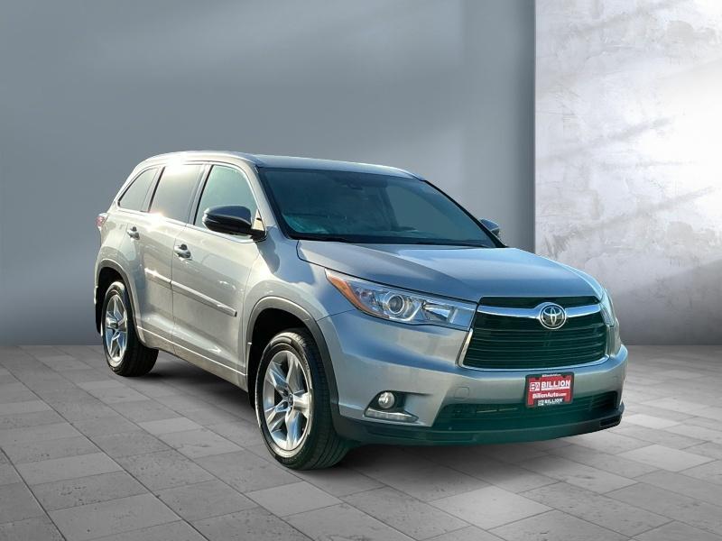 used 2016 Toyota Highlander car, priced at $21,995