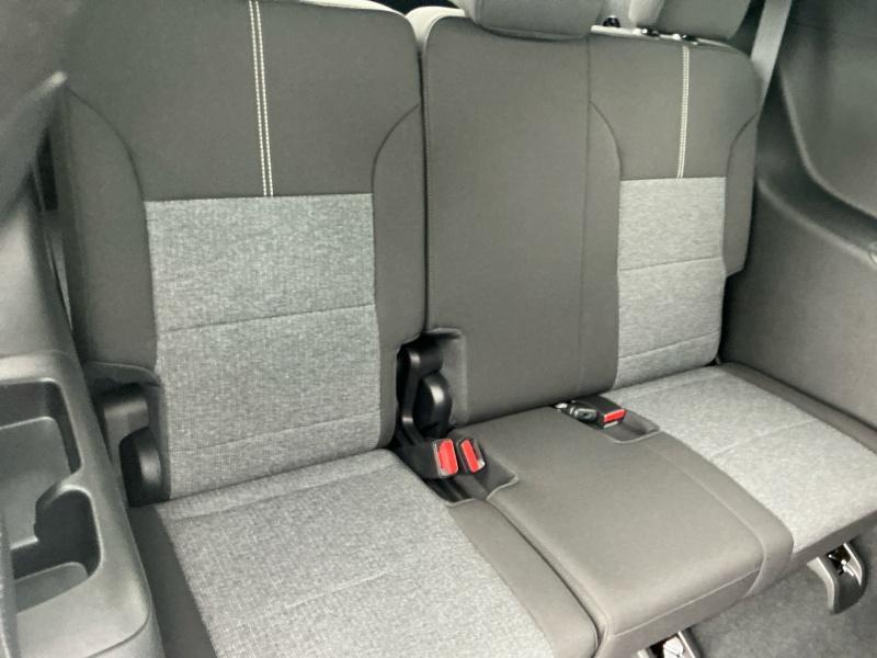 new 2025 GMC Acadia car, priced at $46,894