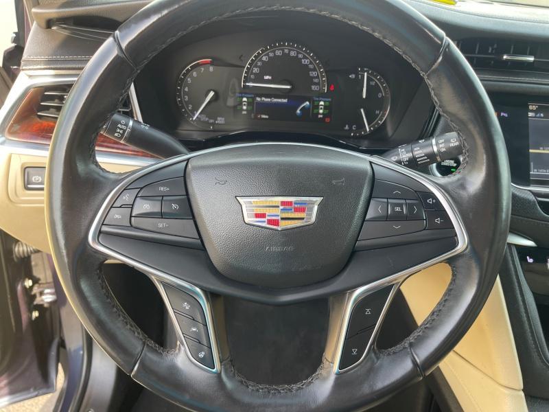 used 2018 Cadillac XT5 car