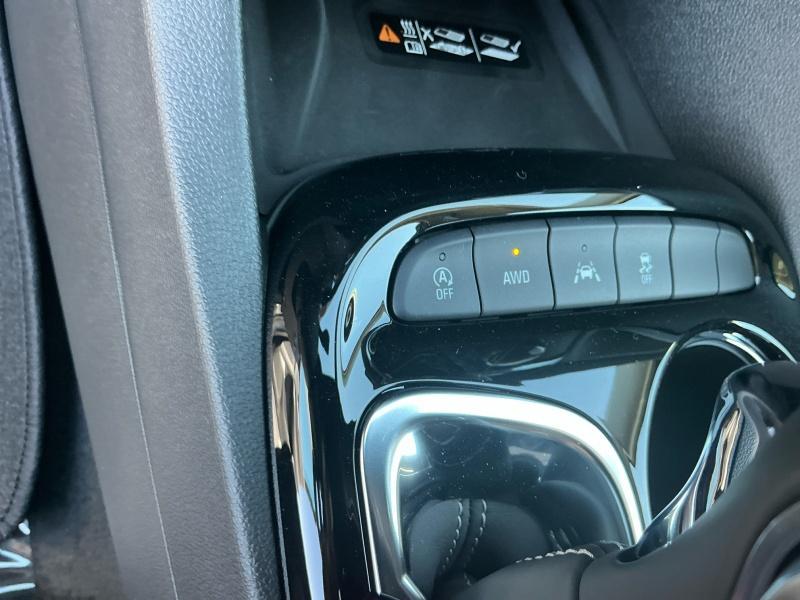 new 2025 Buick Encore GX car, priced at $32,224
