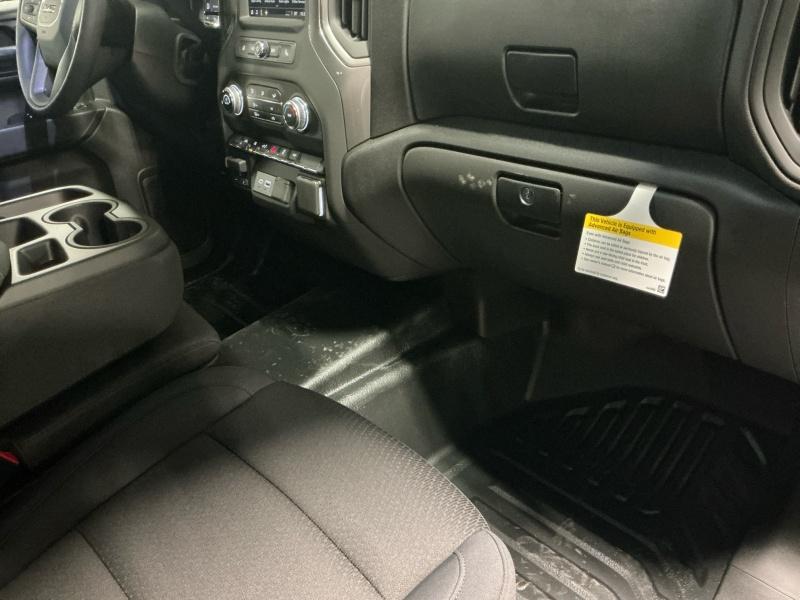 new 2025 GMC Sierra 1500 car, priced at $43,844